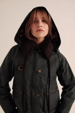 Balzac Paris Capuche ajustable Elana kaki et léopard Barbour x BP Kaki barbour x bp Best