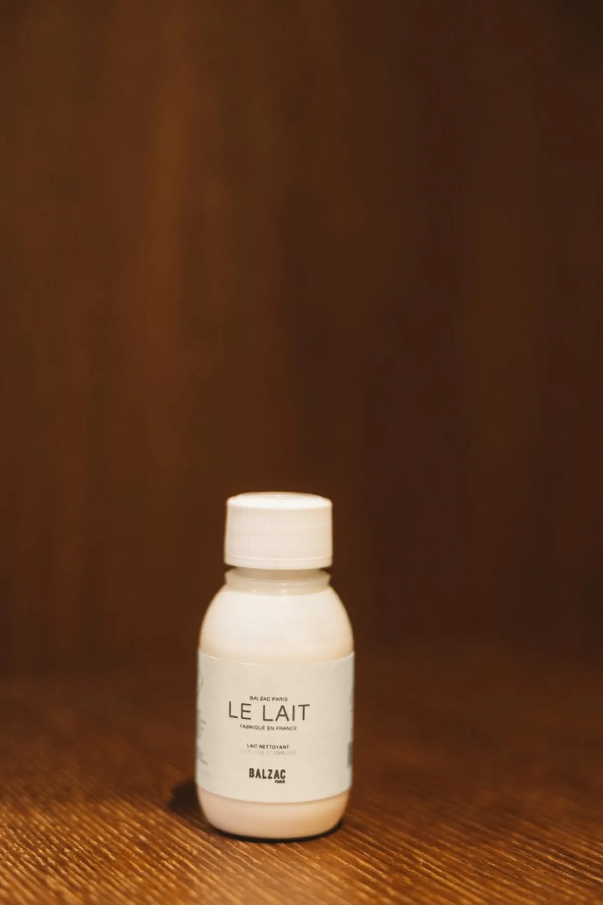 Balzac Paris Le Lait white Store