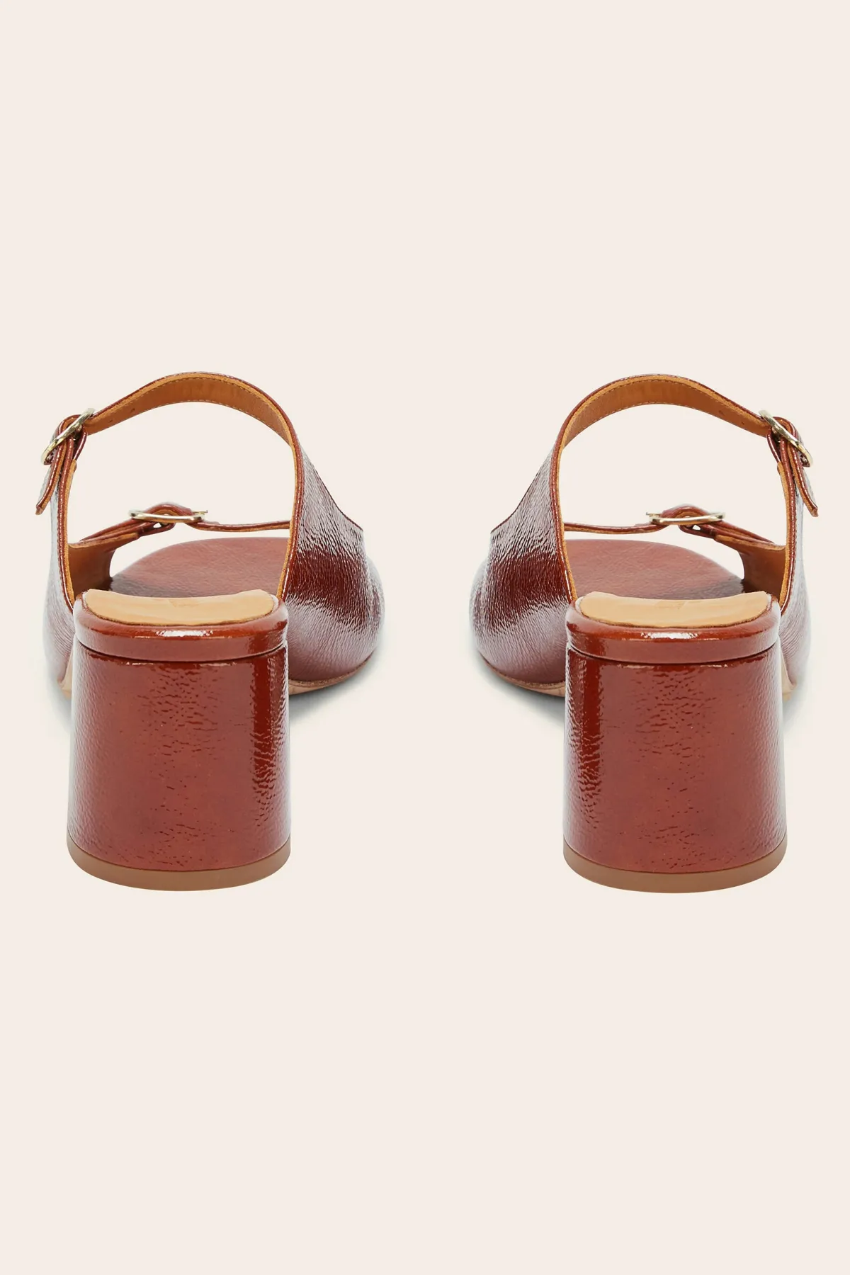 Balzac Paris Mules Joane vernis froissé Cognac Flash Sale